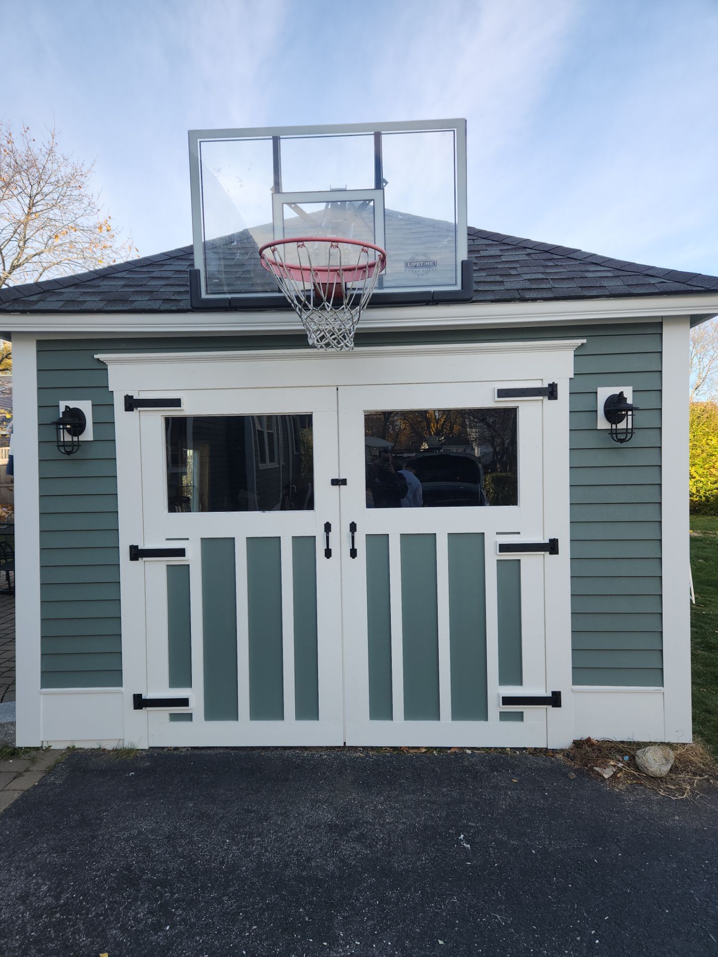 exterior garage painting - featured
