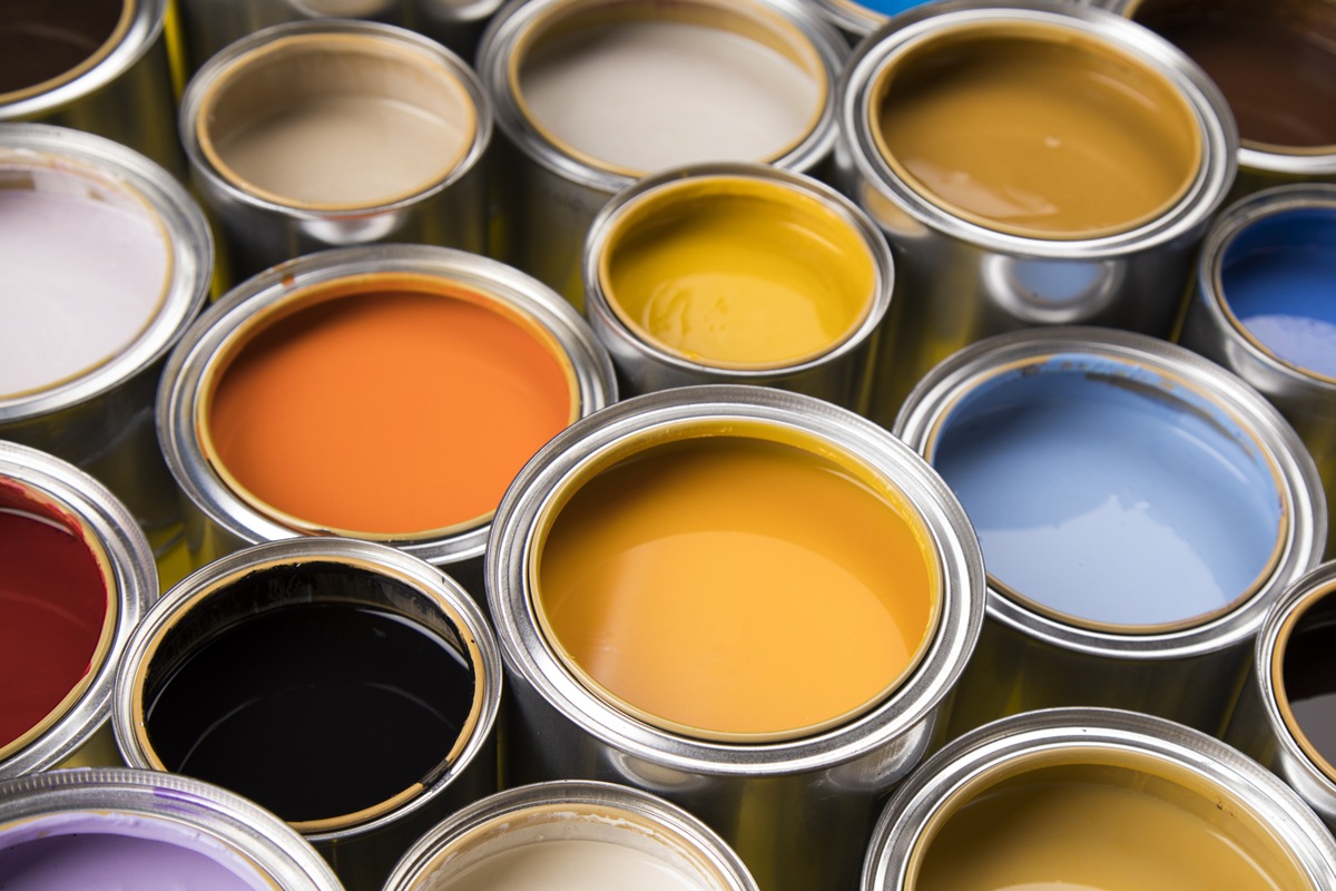 Metal tin cans with color paint