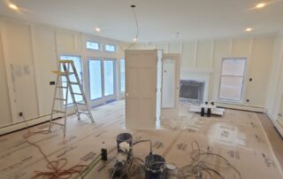 how long to wait between coats of paint on walls